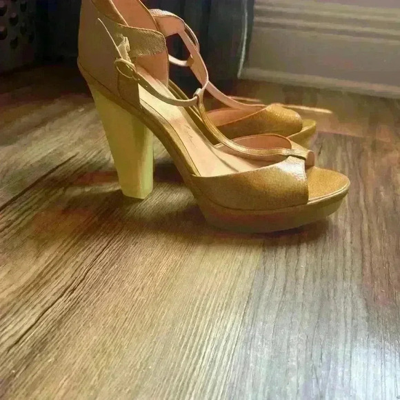 Luisa Barcelos heals. Rubber soles and heels  4.5 inch heel. Never worn. NWOT - Picture 6 of 16